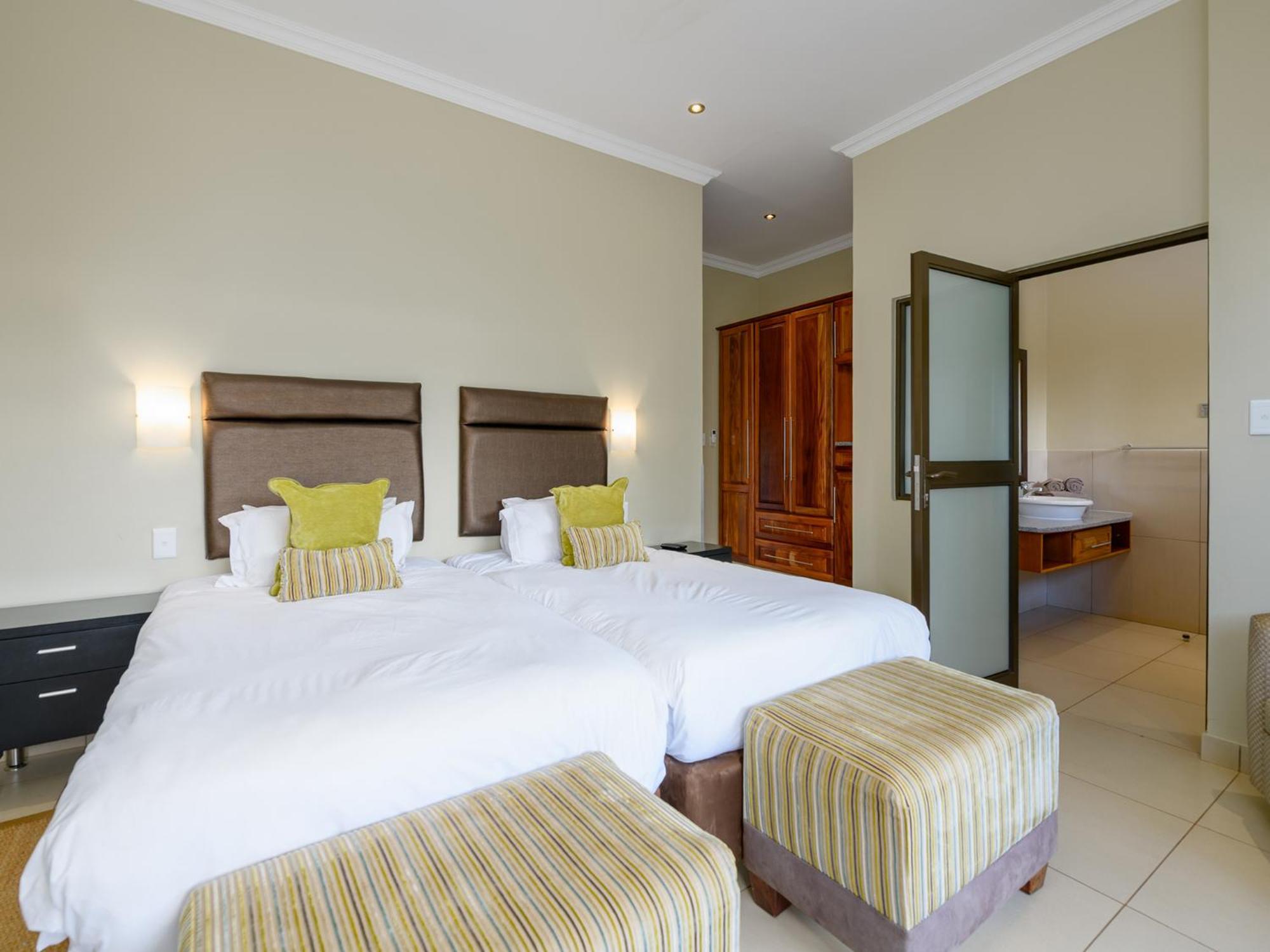 Monomotapa Village @ Legend Golf&Safari Resort Golders Green Exteriör bild