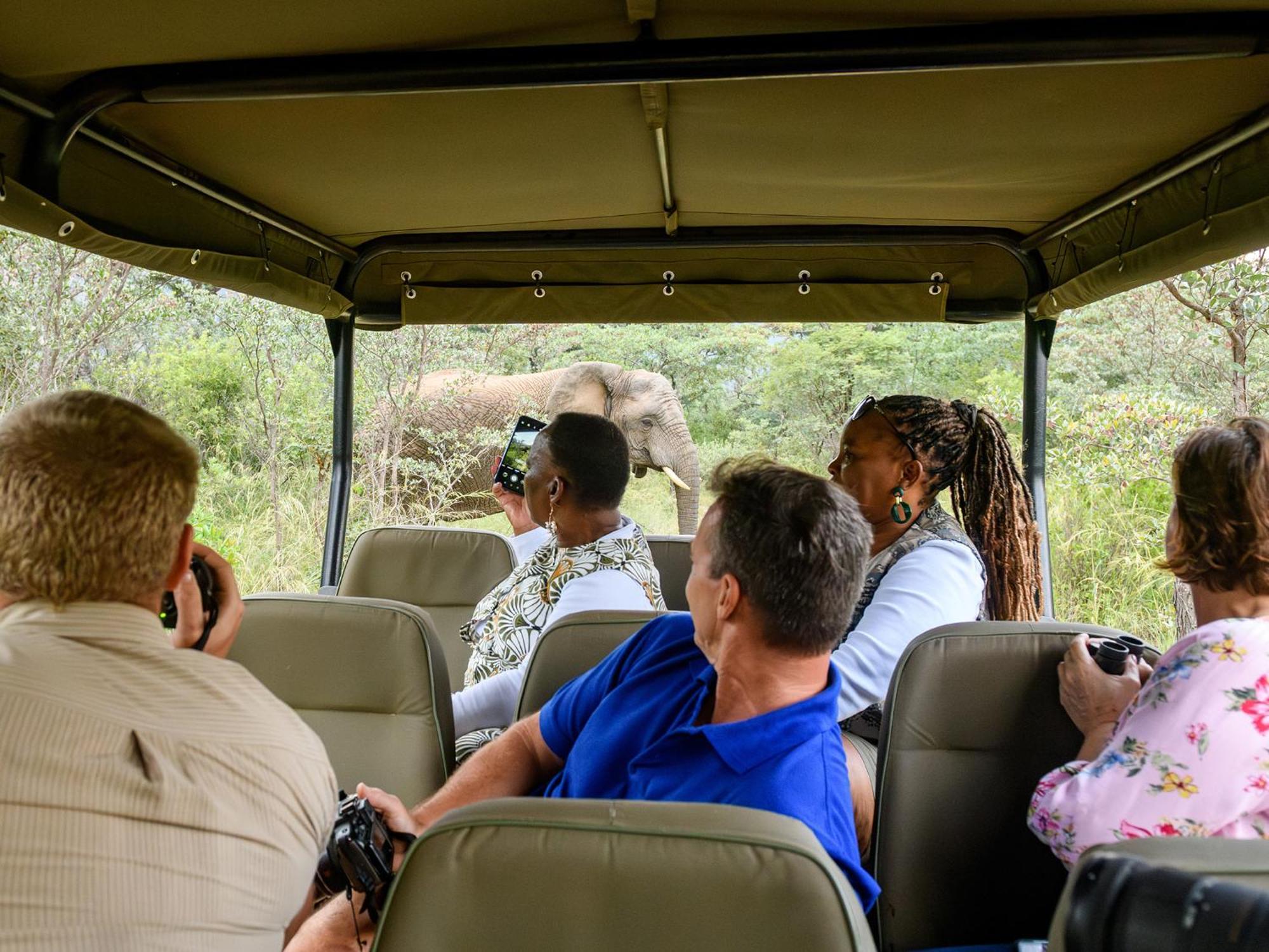 Monomotapa Village @ Legend Golf&Safari Resort Golders Green Exteriör bild